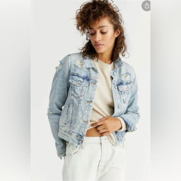 Free People Rumors Denim Jacket in Light Blue Wash Distressed Detailing Size: L - Picture 3 of 12